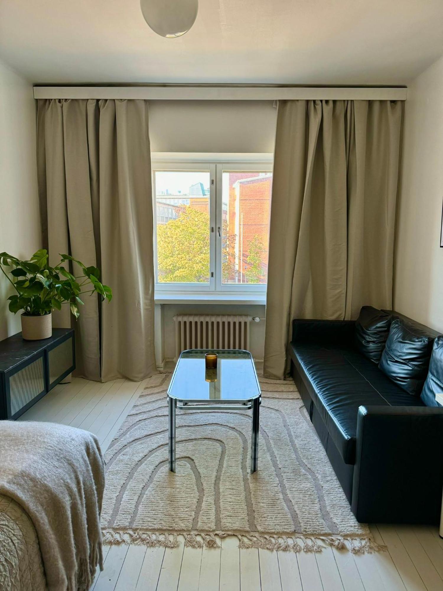 A Cozy In Vallila Apartment Helsinki