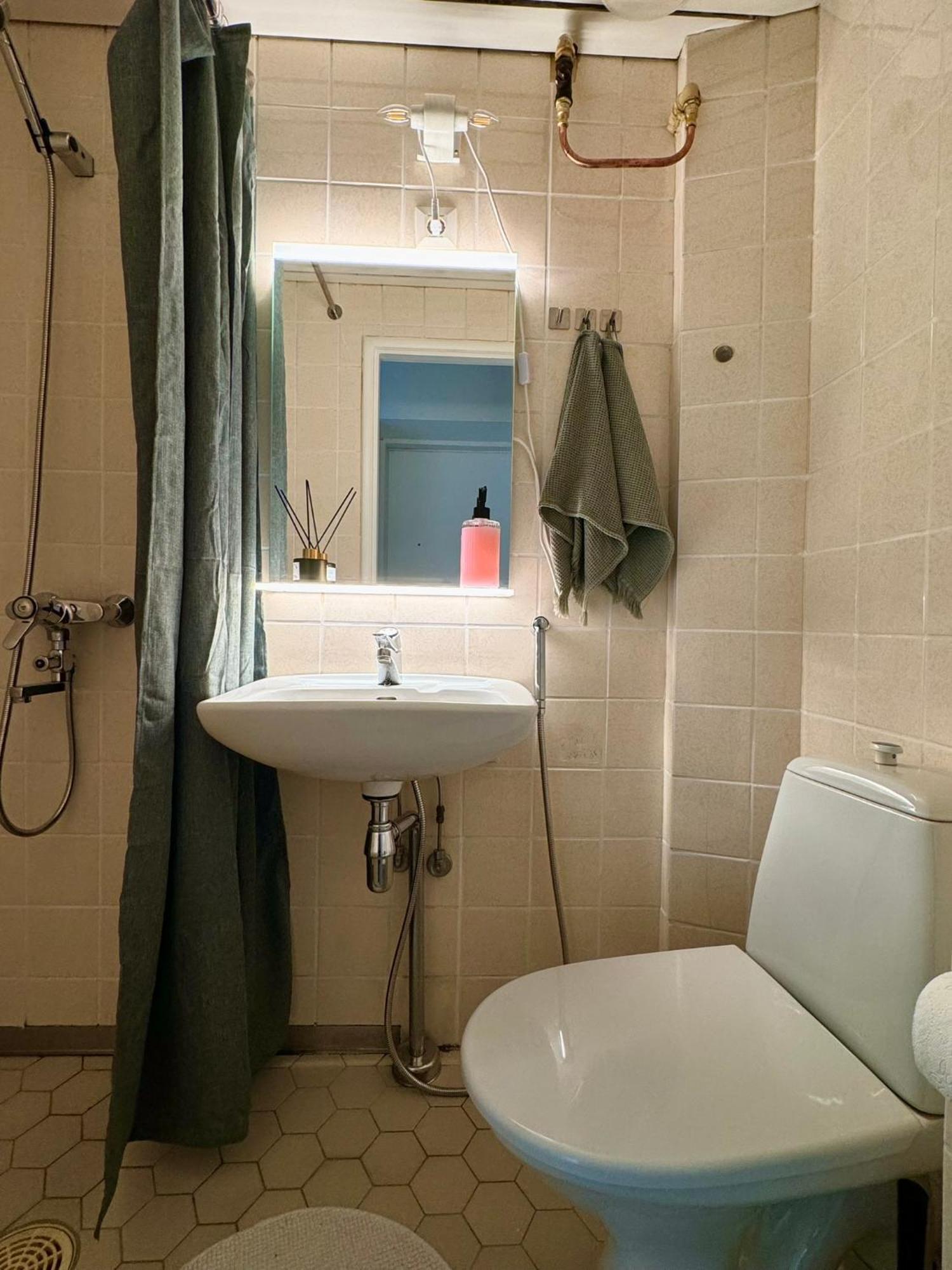 A Cozy In Vallila Apartment *